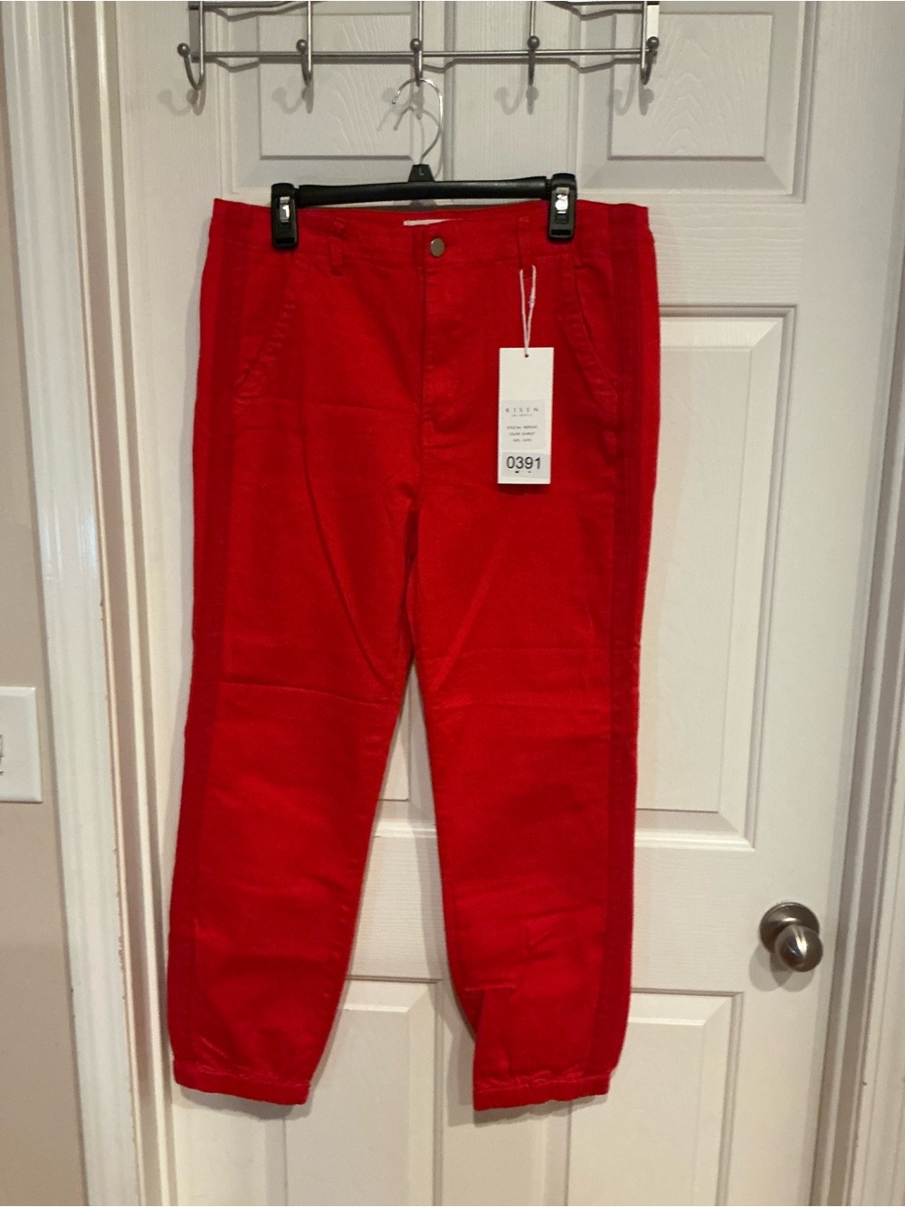 Women's Red Cropped Jeans - Classic Ankle Length